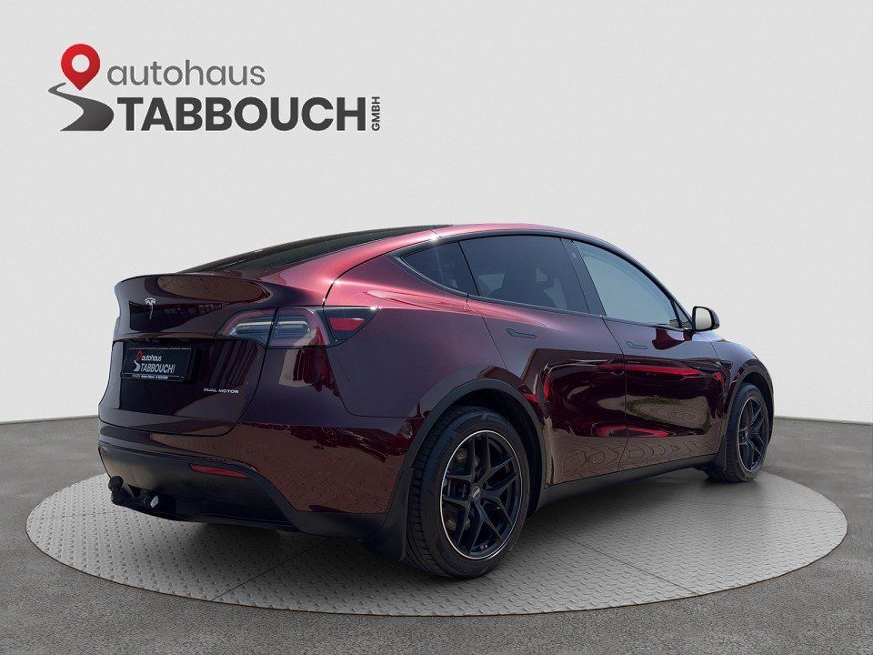 Tesla Model Y LONG RANGE+AHK+AWD+SPURWECHSEL+PANO