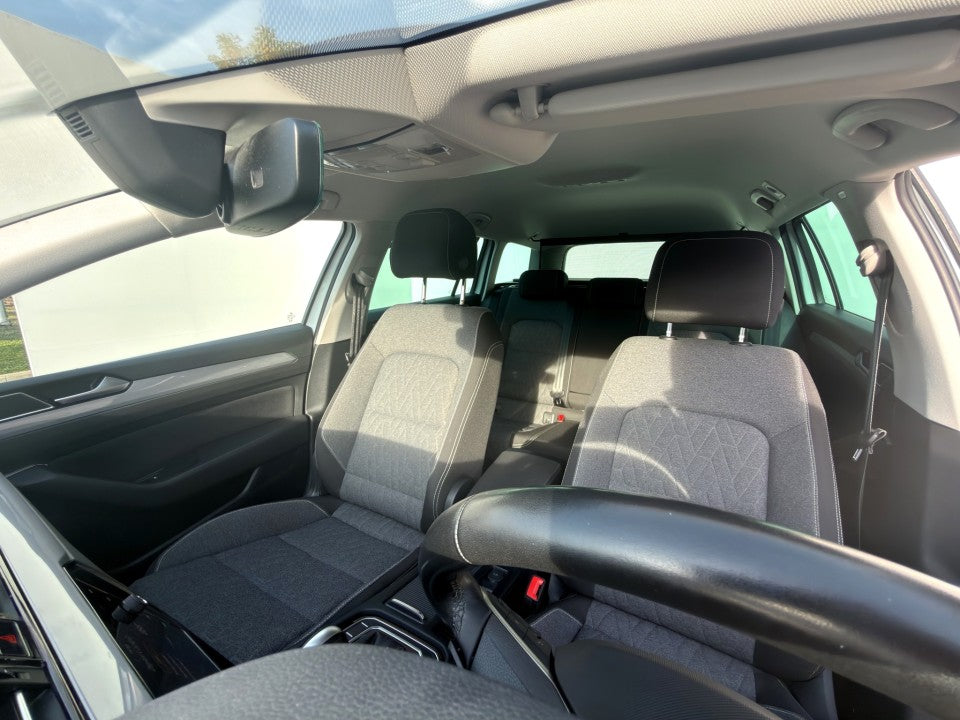 Volkswagen  Passat