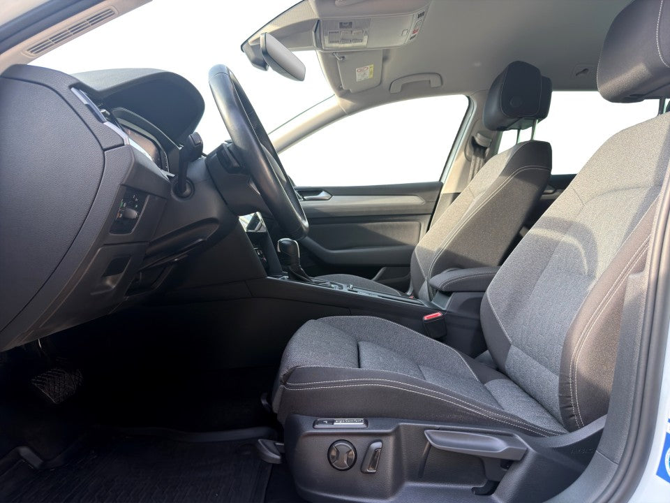 Volkswagen  Passat