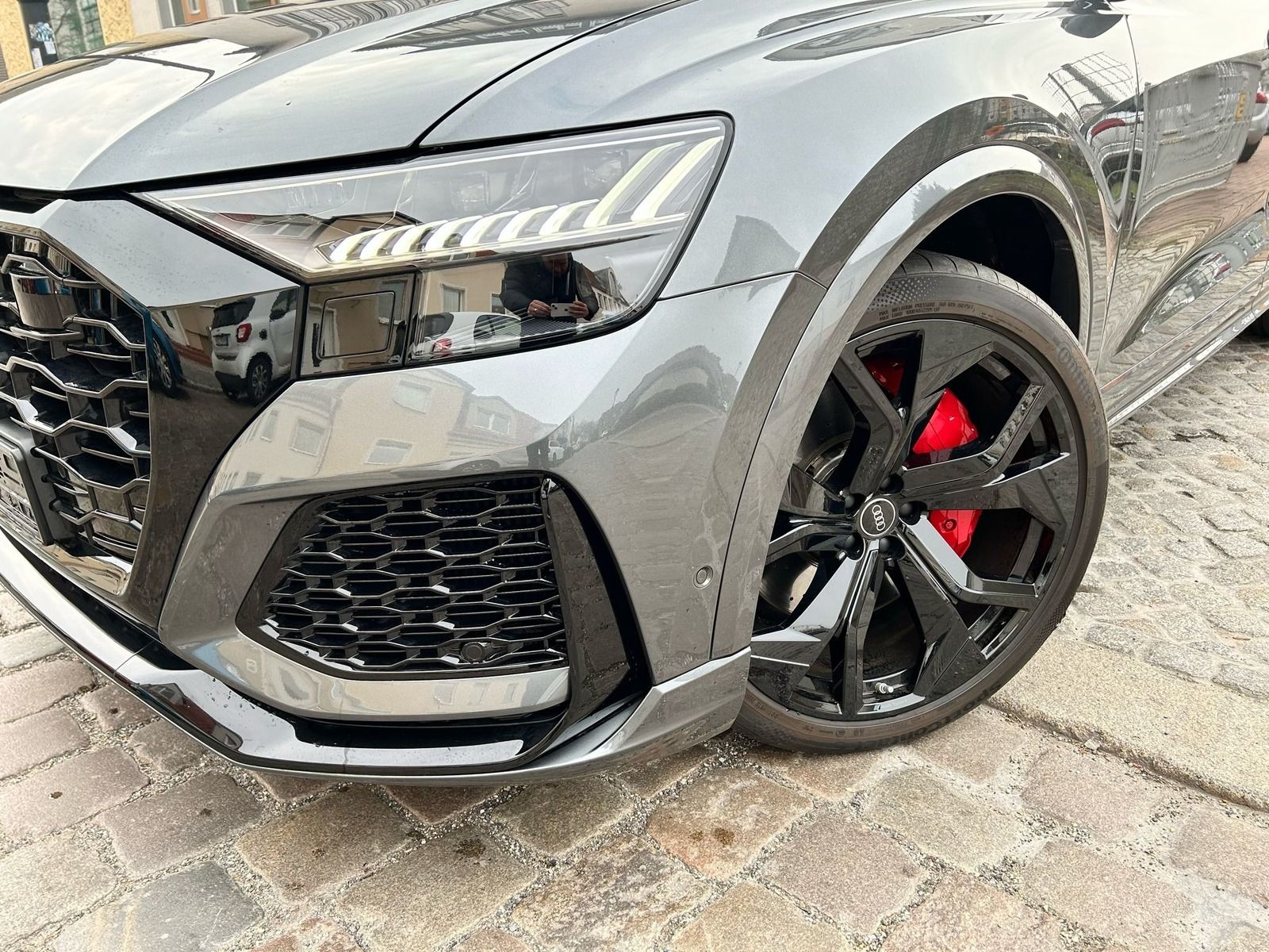 Audi RSQ8 4.0 TFSI QUT*MATRIX*PANO*CARBON*HUD*360°