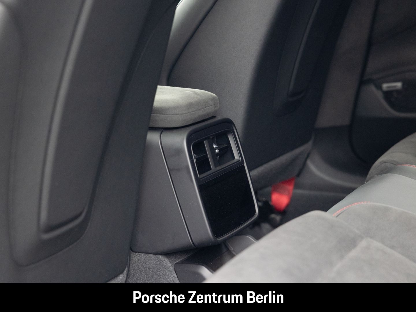 Porsche Taycan GTS Sport Turismo BOSE Luftfederung LED