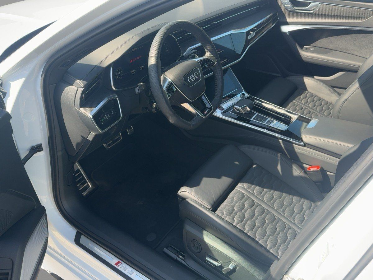 Audi RS 6 Avant 4.0 TFSI quattro MATRIX+APP+DAB+AHK