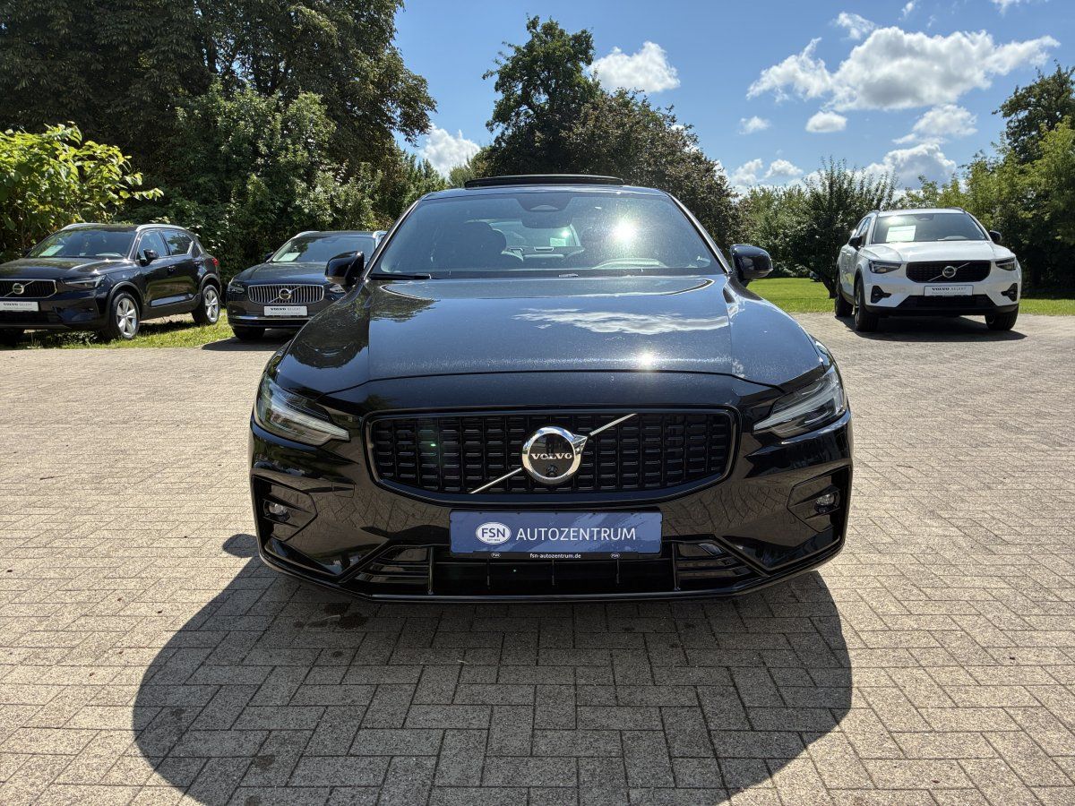 Volvo S60 B4 Plus Dark