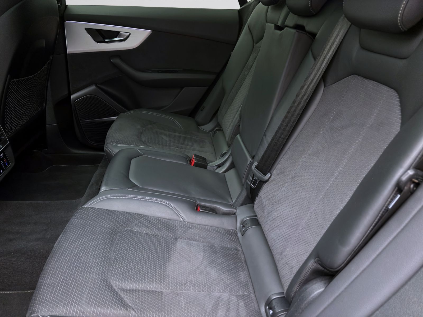 Audi Q8 50 TDI Q S LINE STDHZG PANO AHK HD-MATRIX LM2