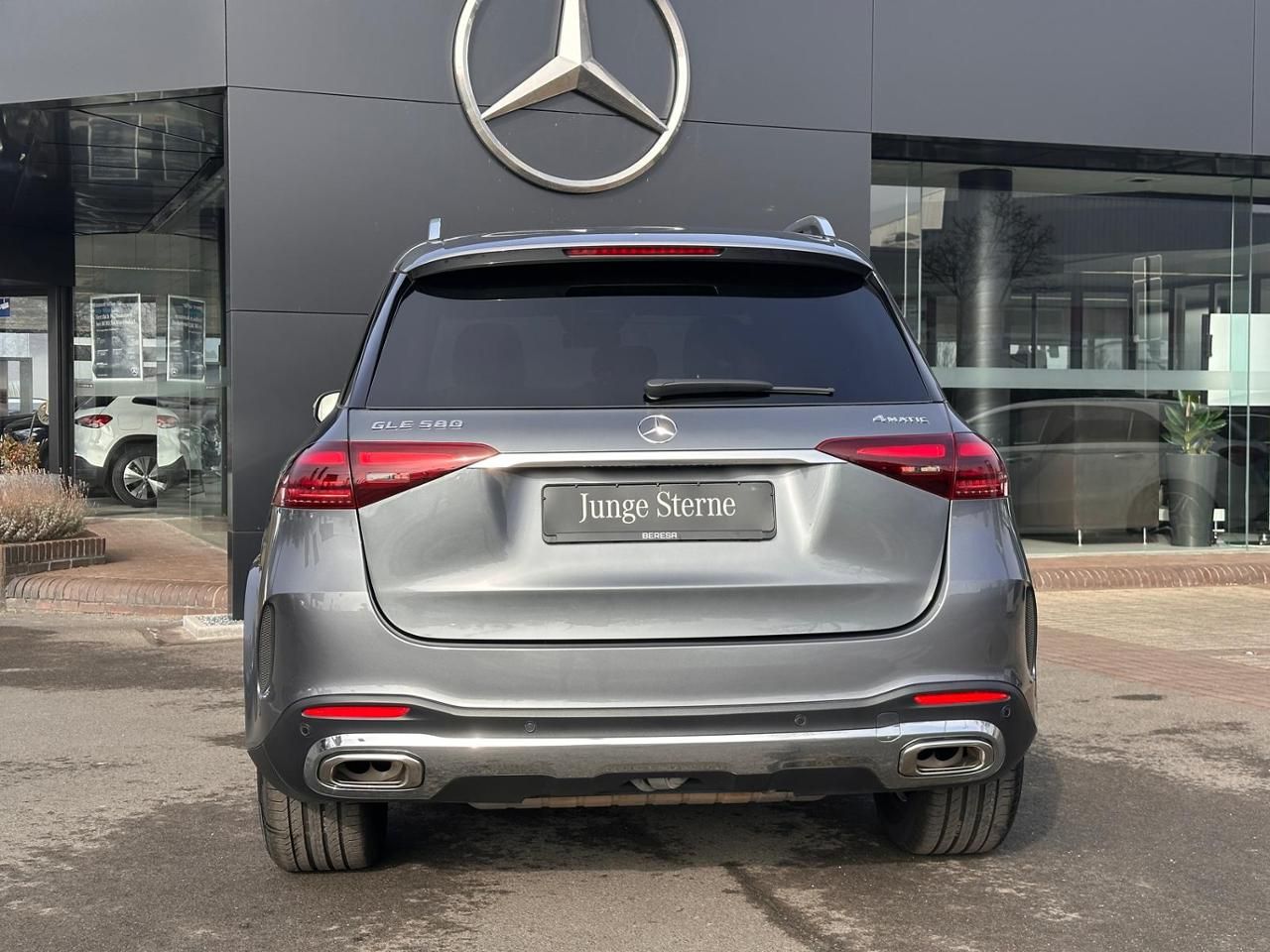Mercedes-Benz GLE 580 4M AMG Pano AHK Burmester Distronic 360