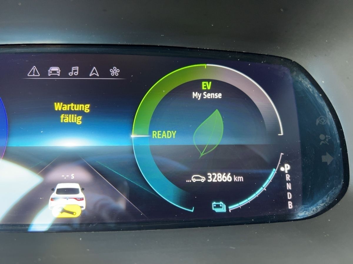 Renault Arkana TECHNO E-TECH Hybrid - Samsaru's Car Outlet