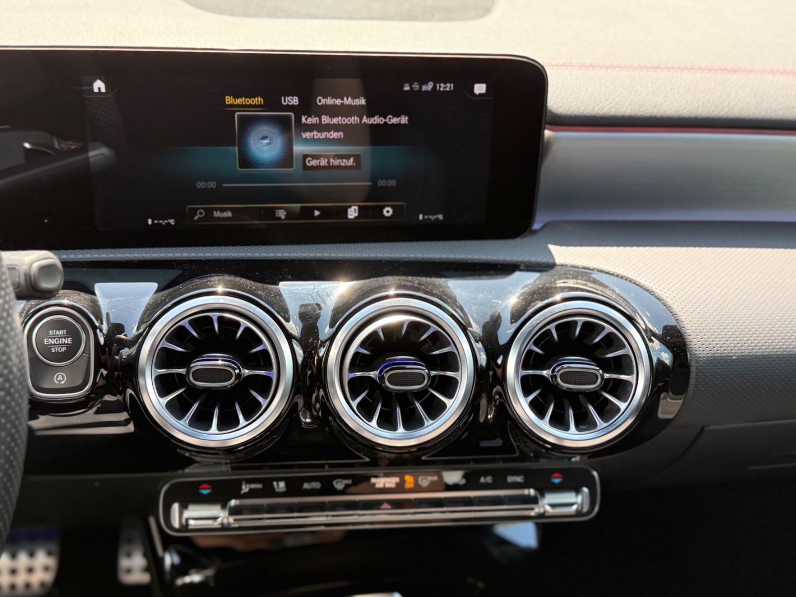 Mercedes-Benz CLA 200 AMG - Samsaru's Car Outlet