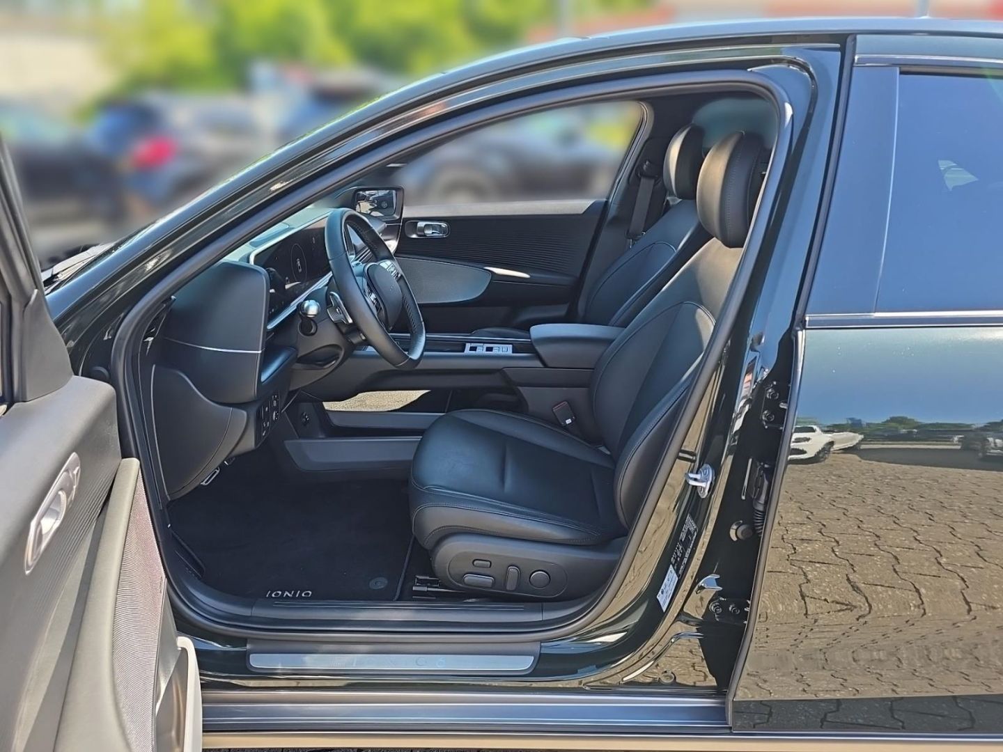 Hyundai IONIQ 6 Uniq Elektro 4WD 77 HUD StandHZG Navi Le