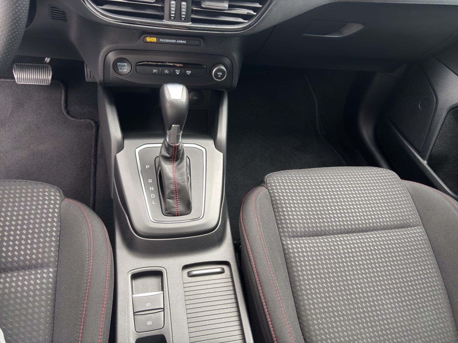 Ford Focus 1.0 Ecoboost ST-Line #Winterpaket #Fahrass