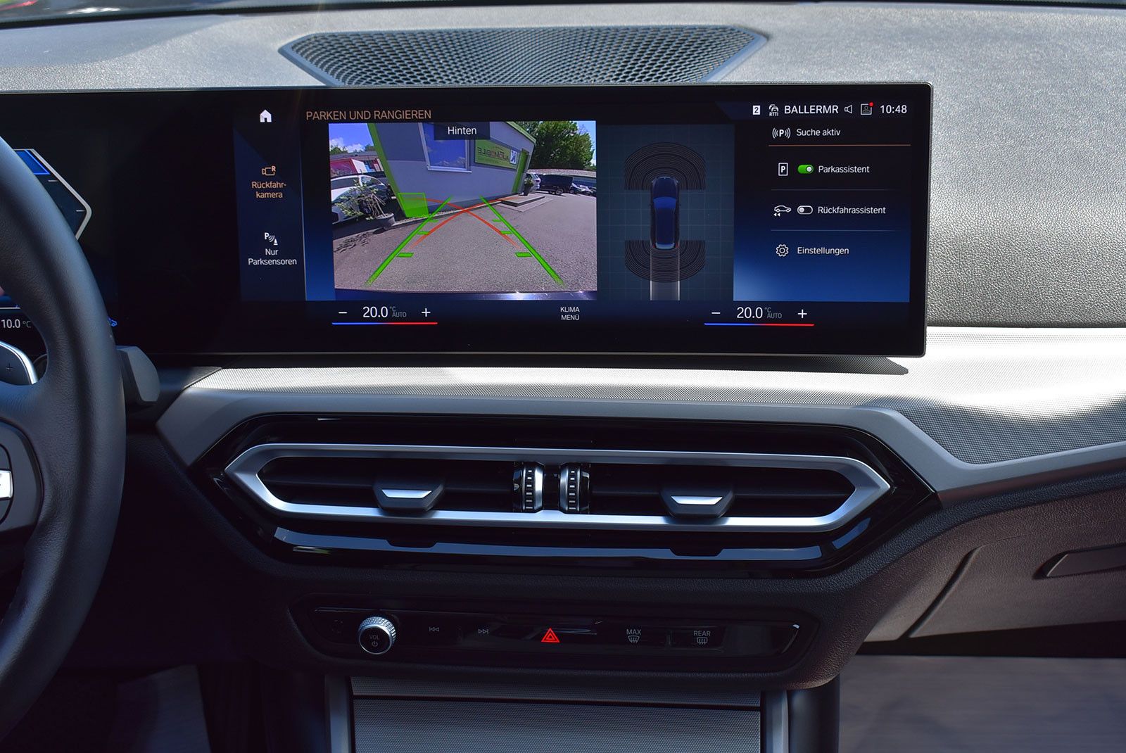BMW 320 d xDrive - Samsaru's Car Outlet