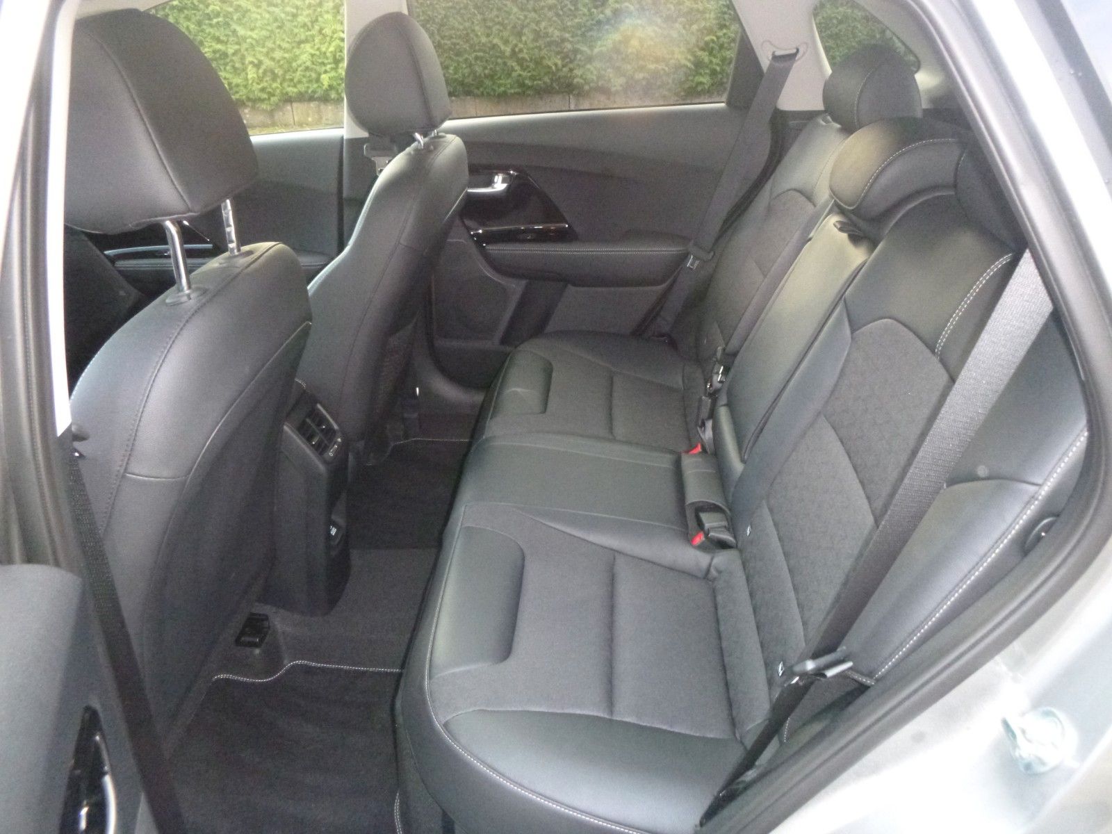 Kia Niro Spirit Plug-In-Hybrid - Samsaru's Car Outlet