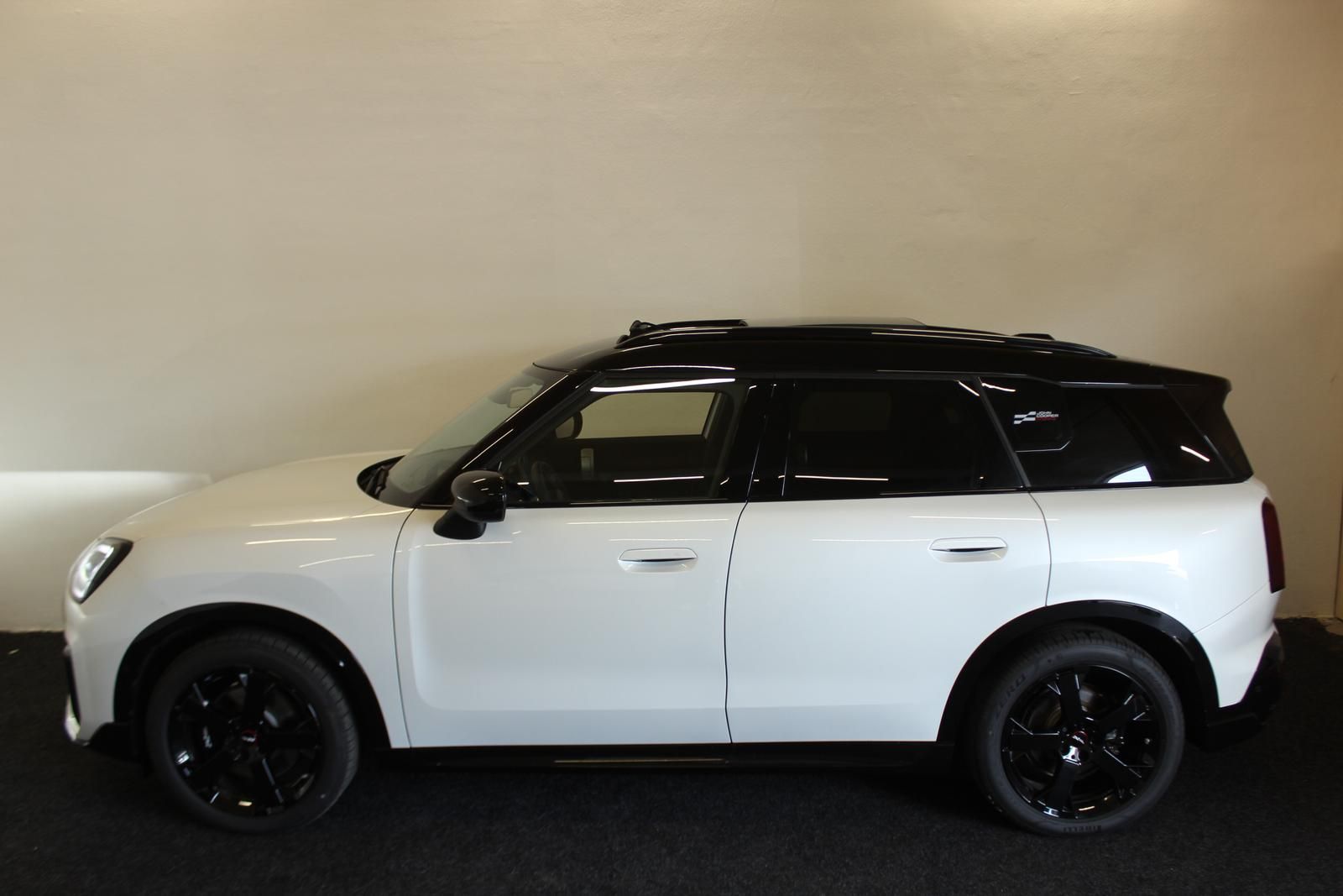 MINI Countryman C JCW - Samsaru's Car Outlet