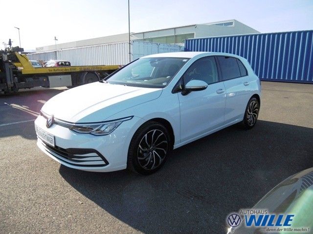 Volkswagen Golf VIII 1.5 TSI OPF Life - Samsaru's Car Outlet