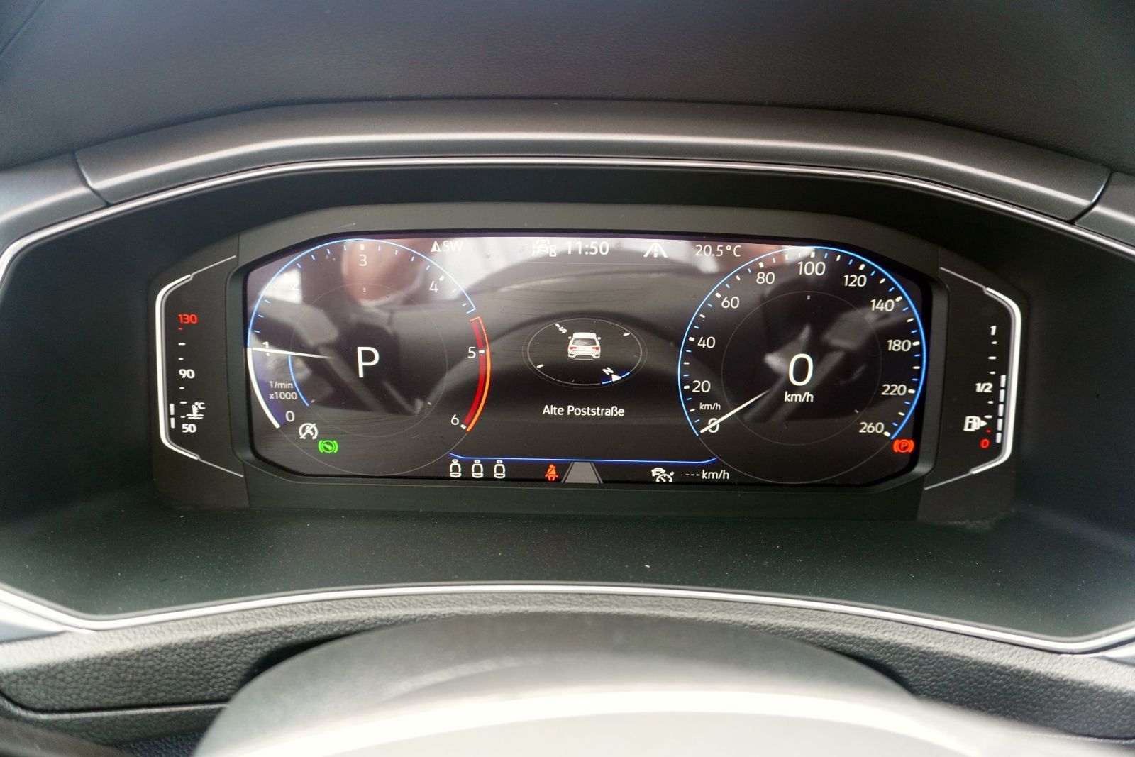 Volkswagen T-Roc 2.0 TDI Active - Samsaru's Car Outlet
