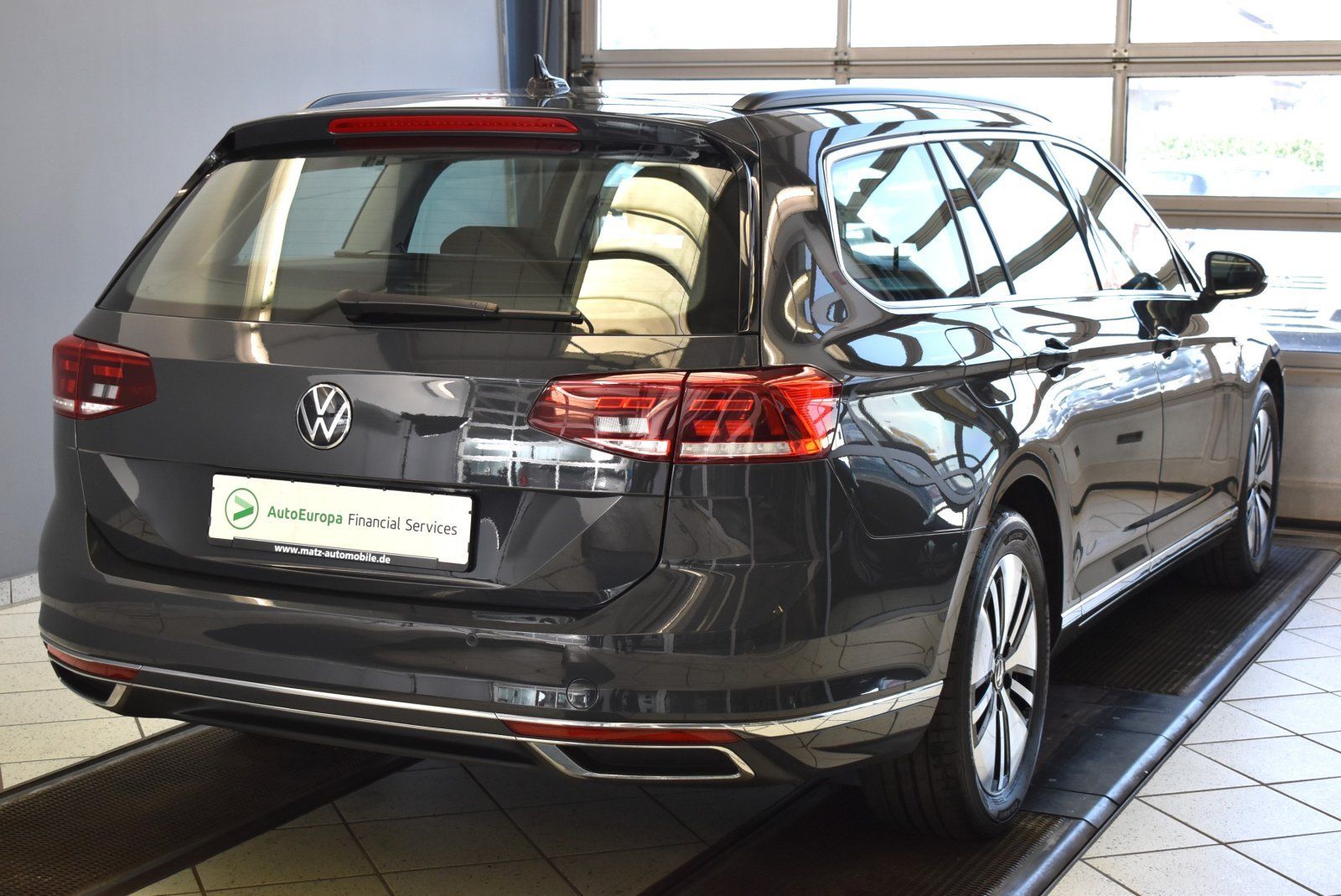 Volkswagen Passat Variant 1.4TSI Hybrid GTE DSG - Samsaru's Car Outlet