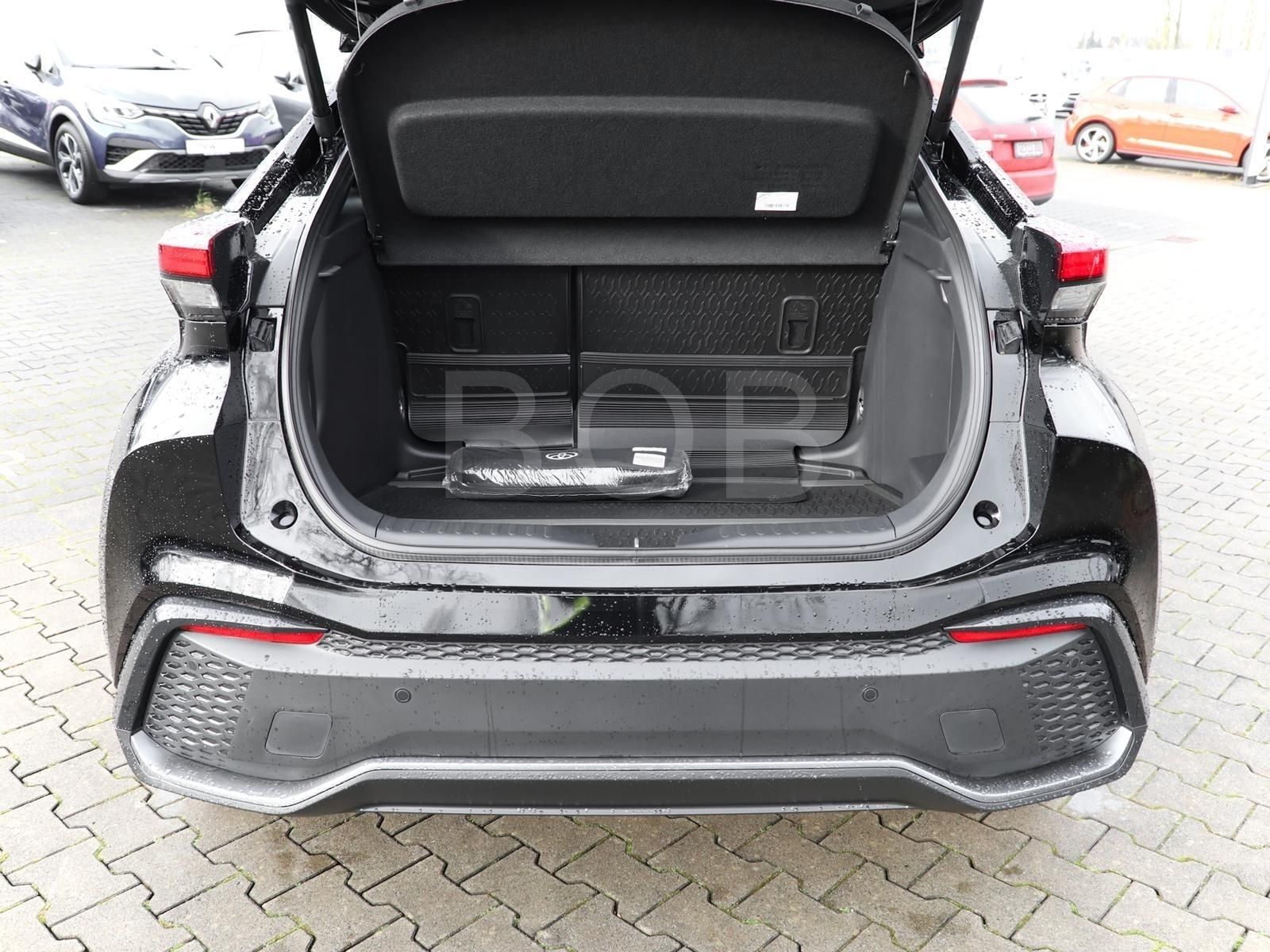Toyota C-HR 2.0 Hybrid GR Sport AWD - Samsaru's Car Outlet