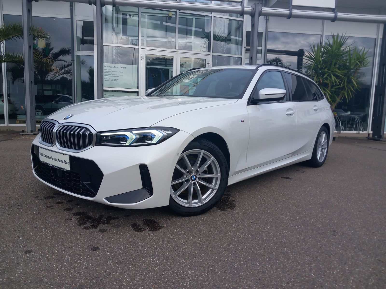 BMW 320d Touring xDrive M Sport - Samsaru's Car Outlet