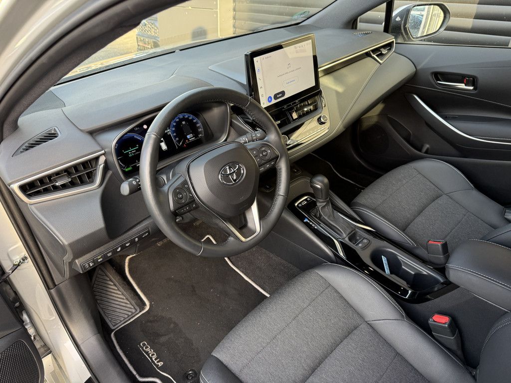 Toyota Corolla Touring Sports 1.8 Hybrid Team D