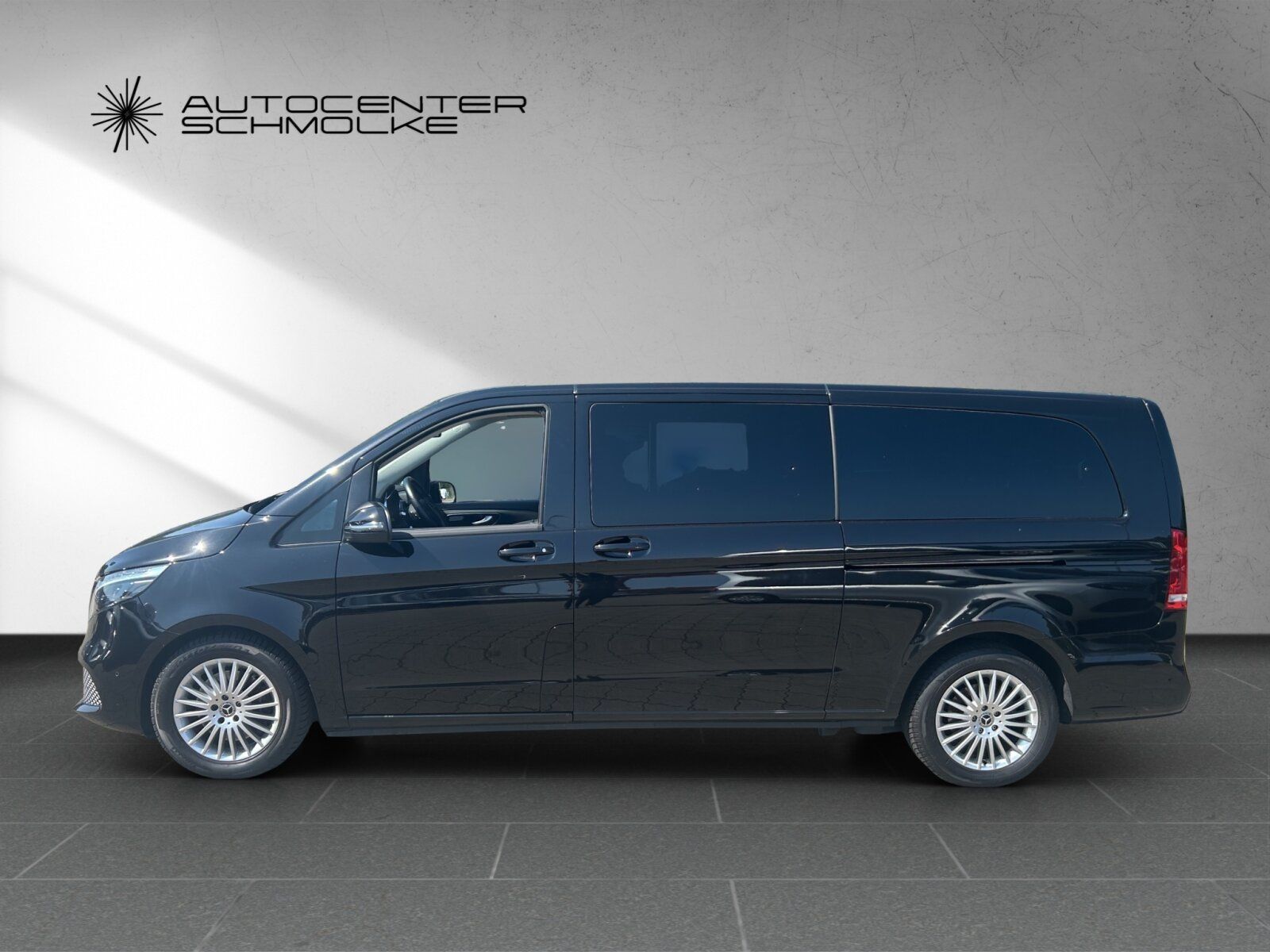 Mercedes-Benz V 300 d - Samsaru's Car Outlet