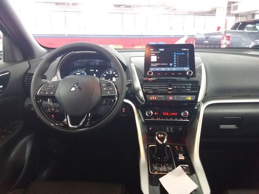 Mitsubishi Eclipse Cross Plug-In Hybrid 4WD Top