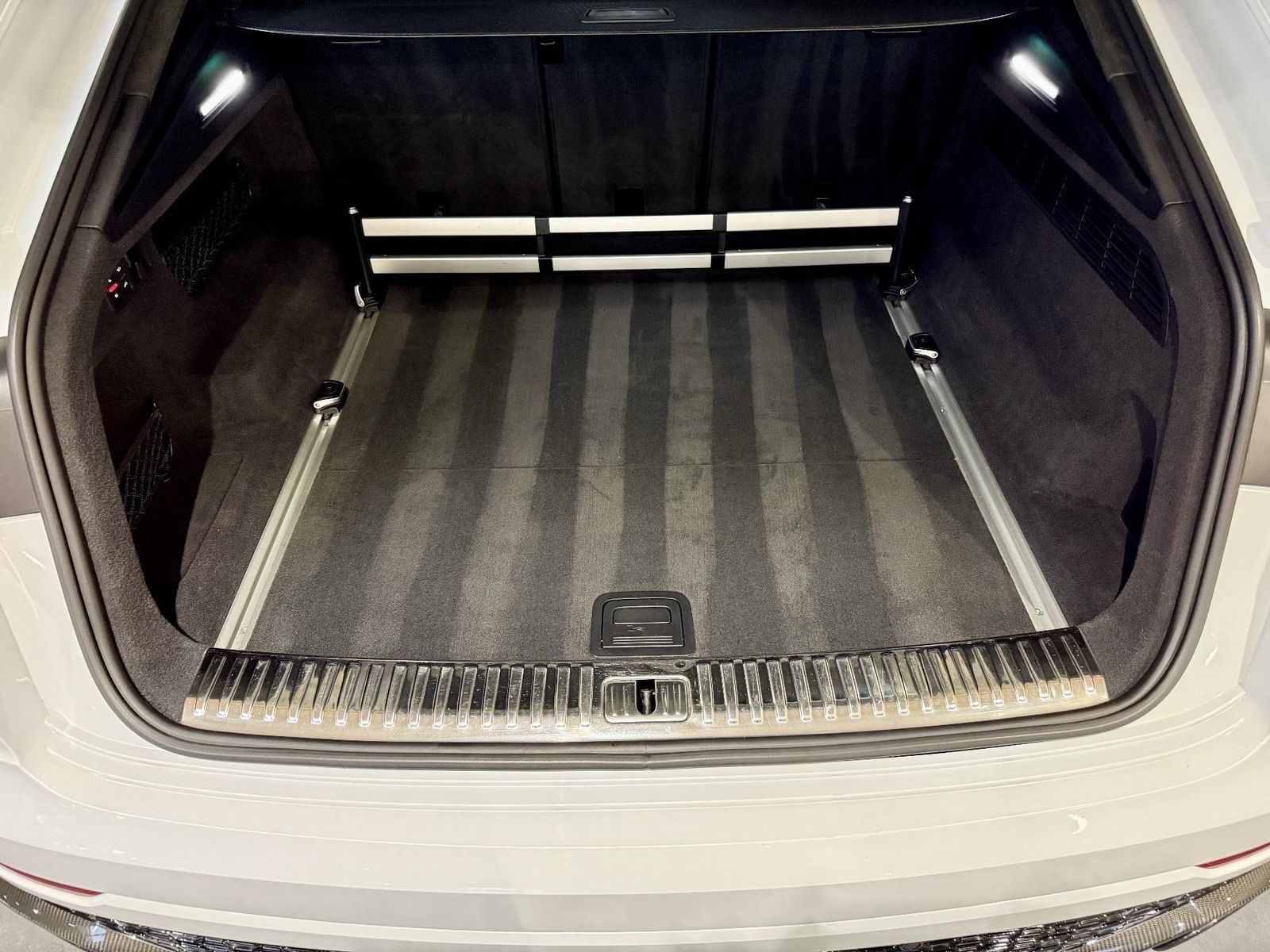 Audi RSQ8 Carbon Pak.+Standheiz 305 km/h+Keramik+B&O