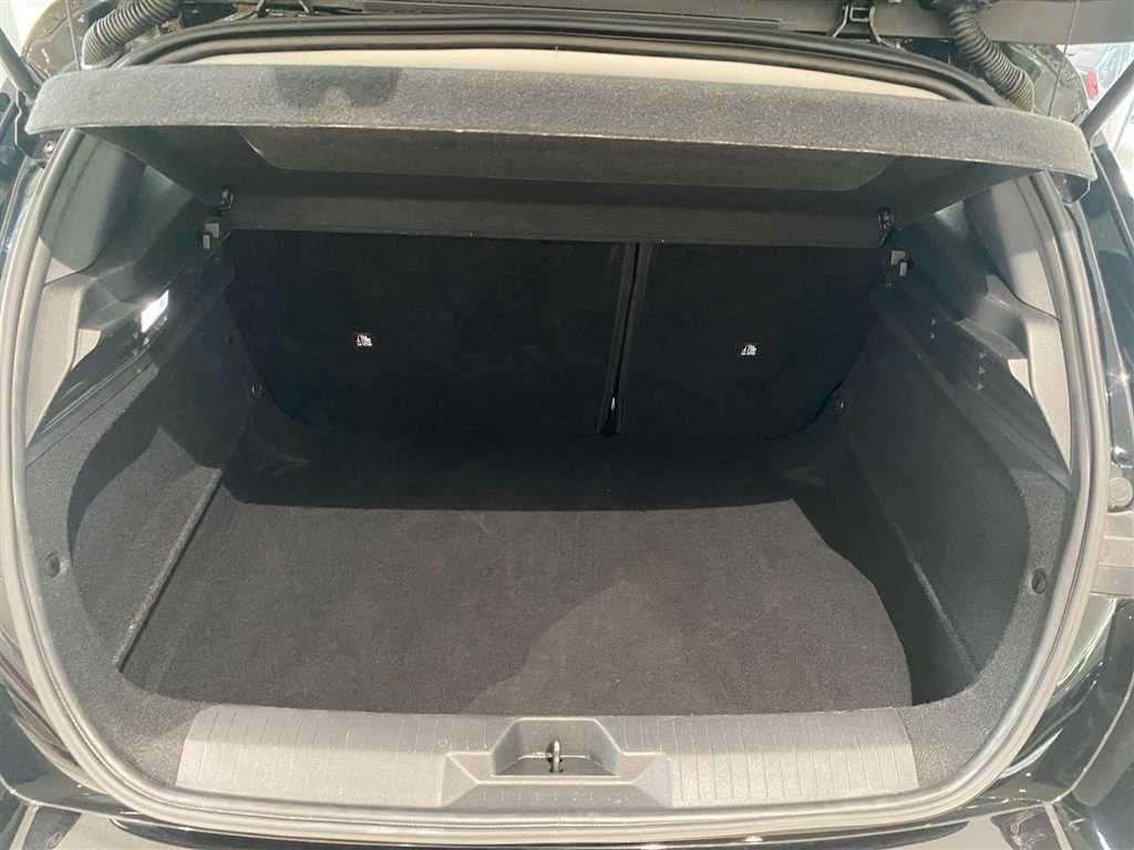 Opel Astra 1.2 Business Edition - Samsaru's Car Outlet