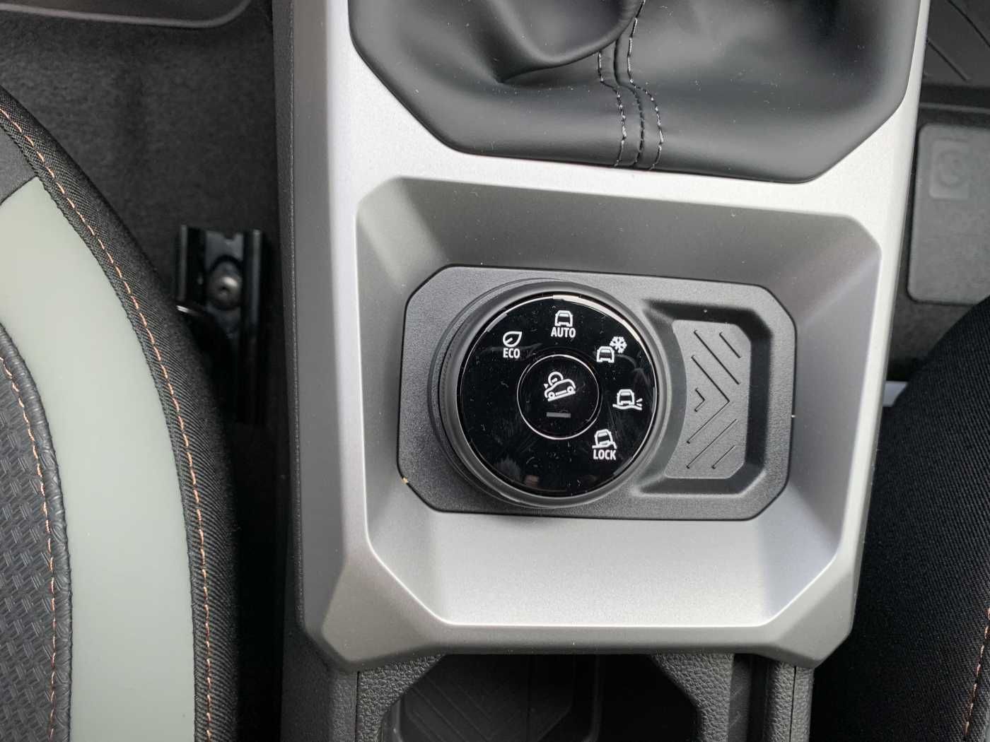 Dacia Duster 3 Extreme MH TCe130 4x4 - Samsaru's Car Outlet