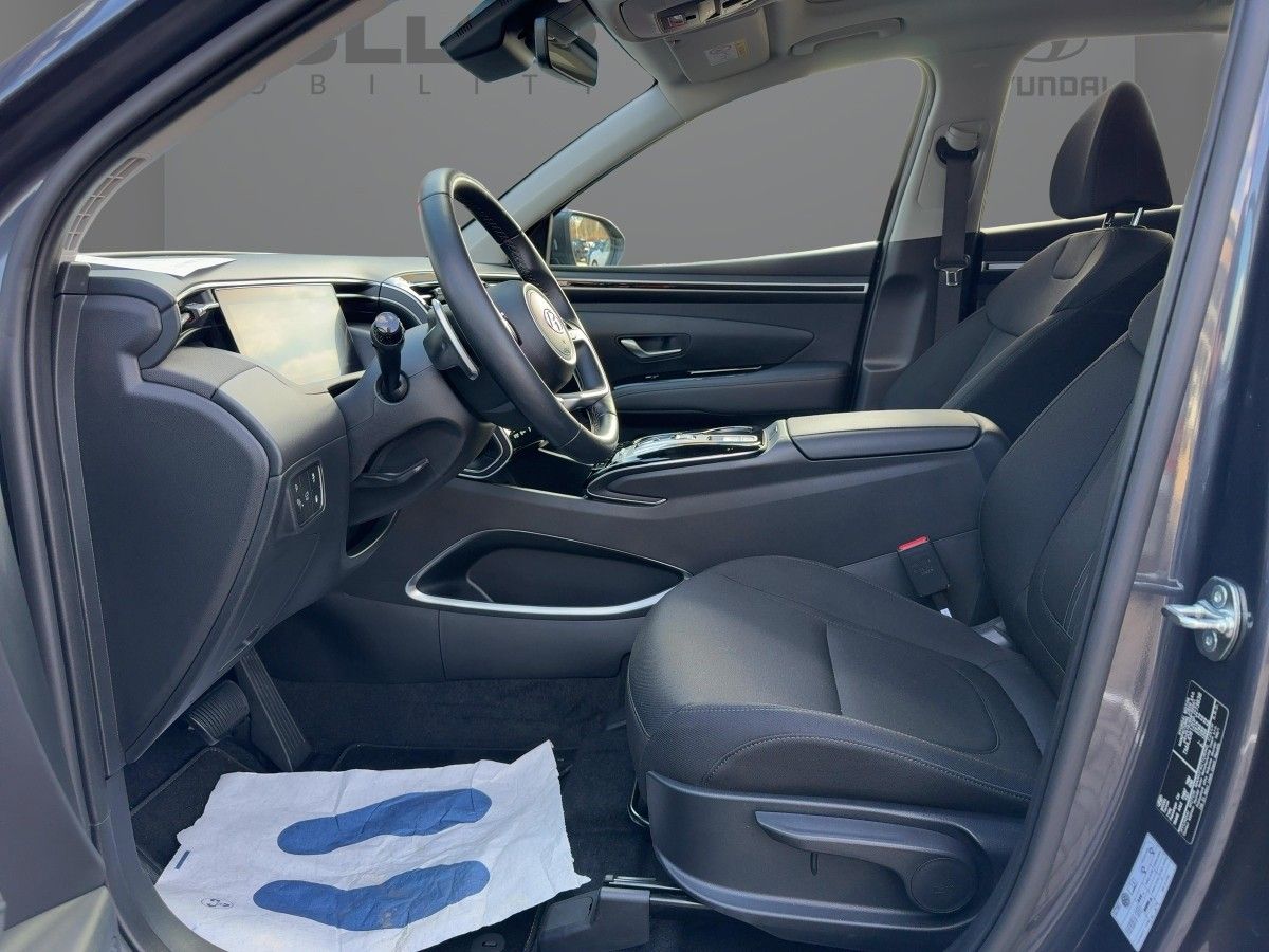 Hyundai TUCSON 1.6 T-GDI Trend - Samsaru's Car Outlet