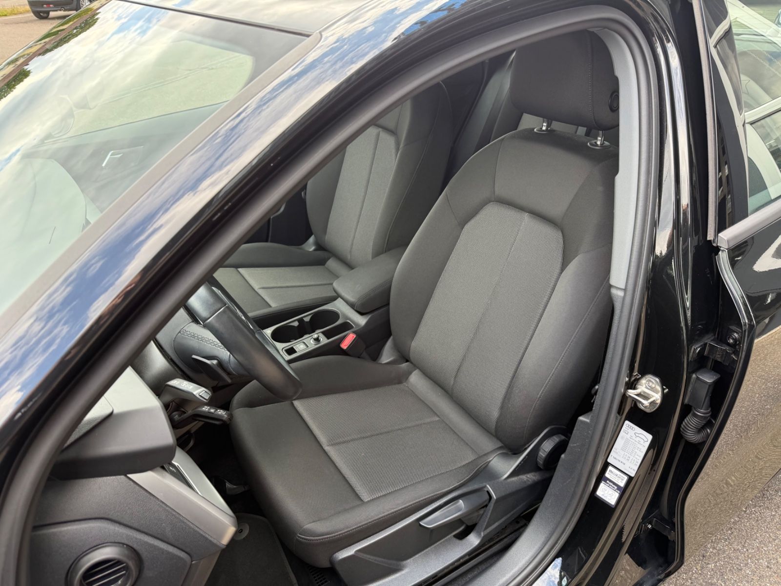 Audi A3 Sportback 30 TFSI S-Tronic - Samsaru's Car Outlet