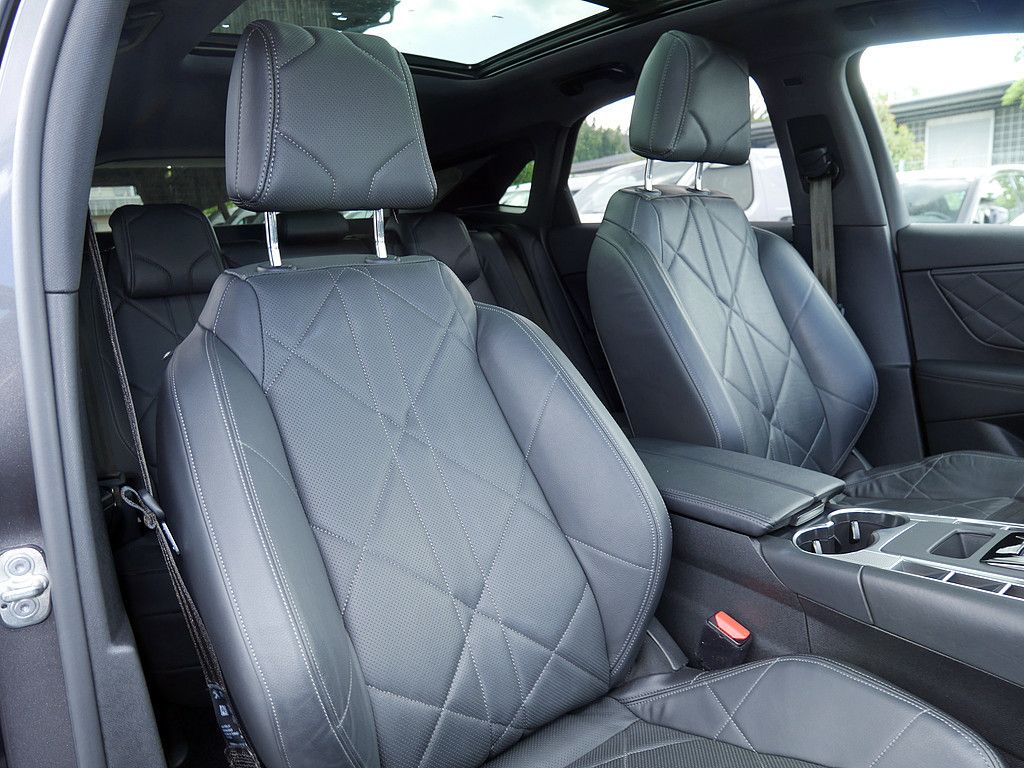 DS Automobiles DS 7 Crossback E-Tense Rivoli 4x4 ACC LED PANO
