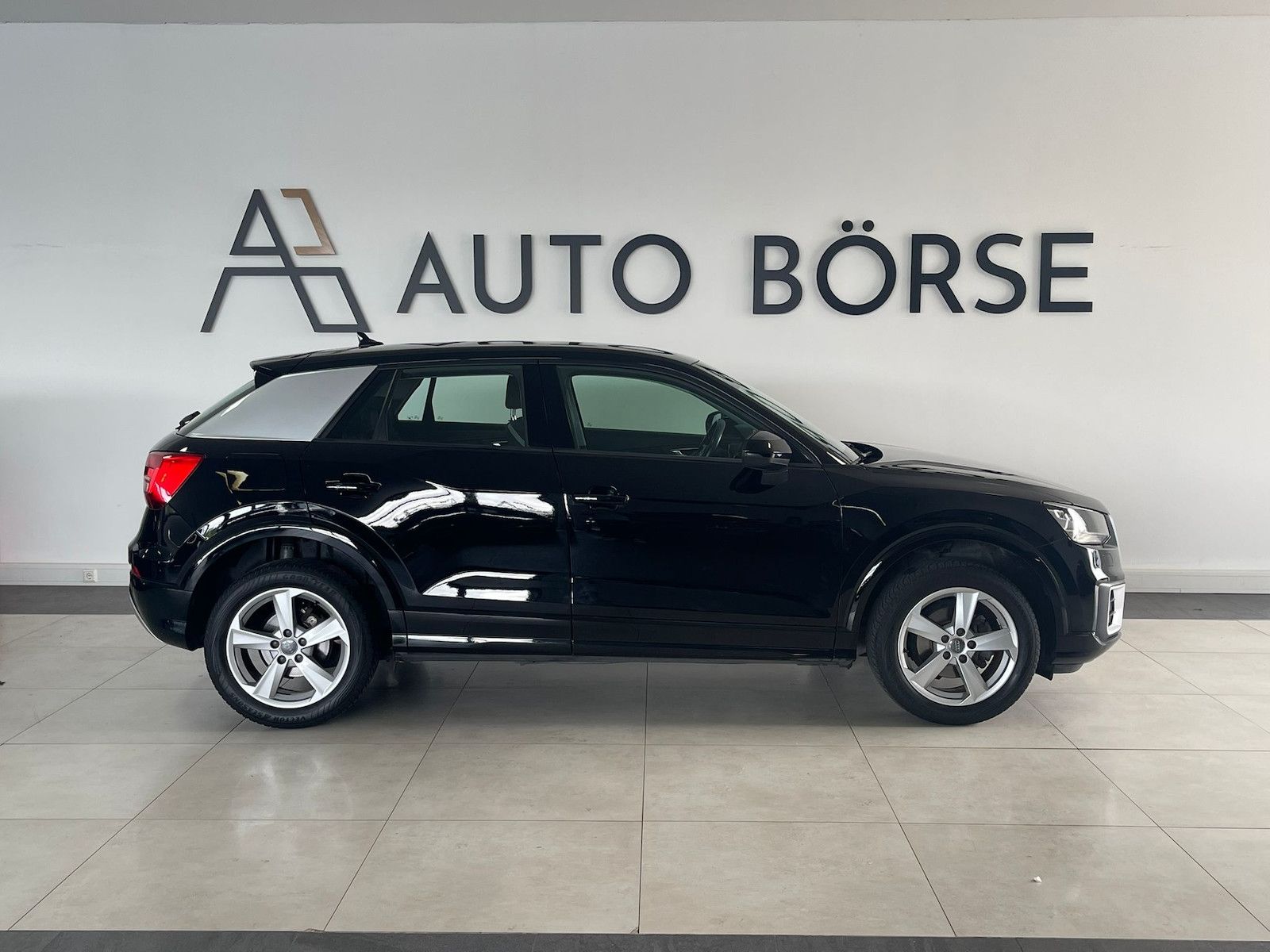 Audi Q2 30 TDI SPORT-ADVANCED - Samsaru's Car Outlet