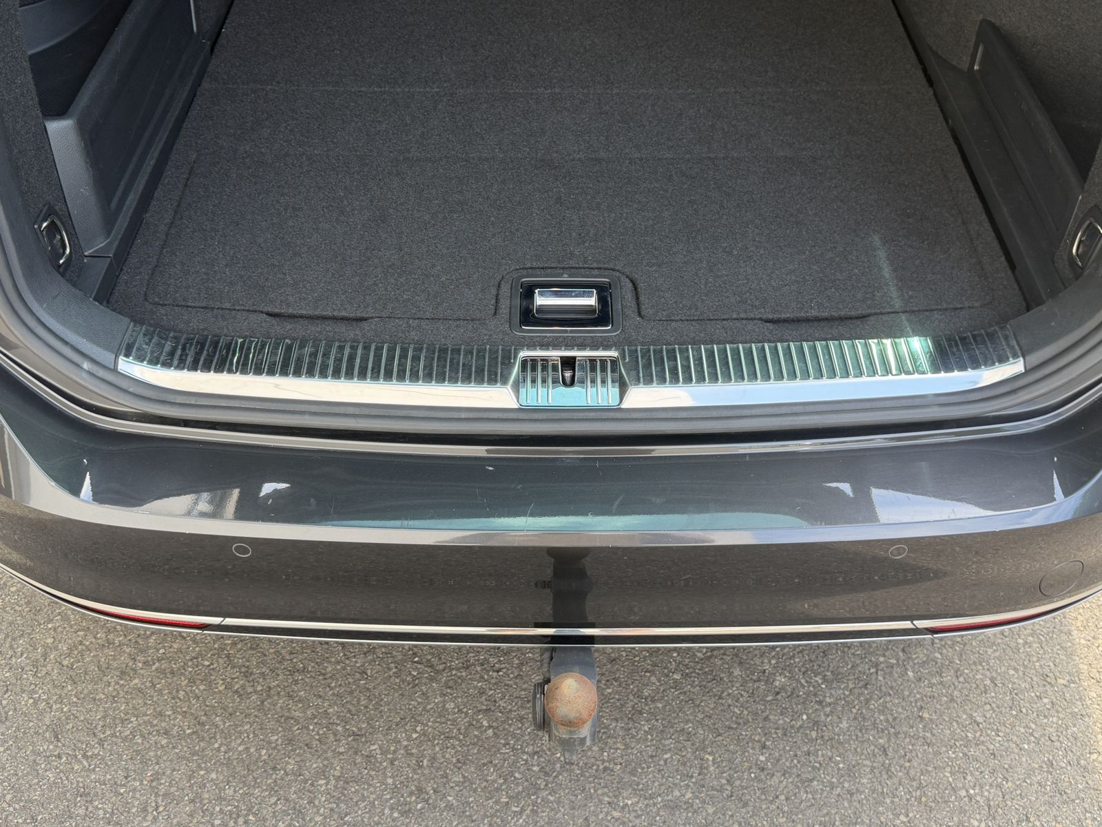 Volkswagen Passat R-Line LED Virtual Pano Massage H&K AHK