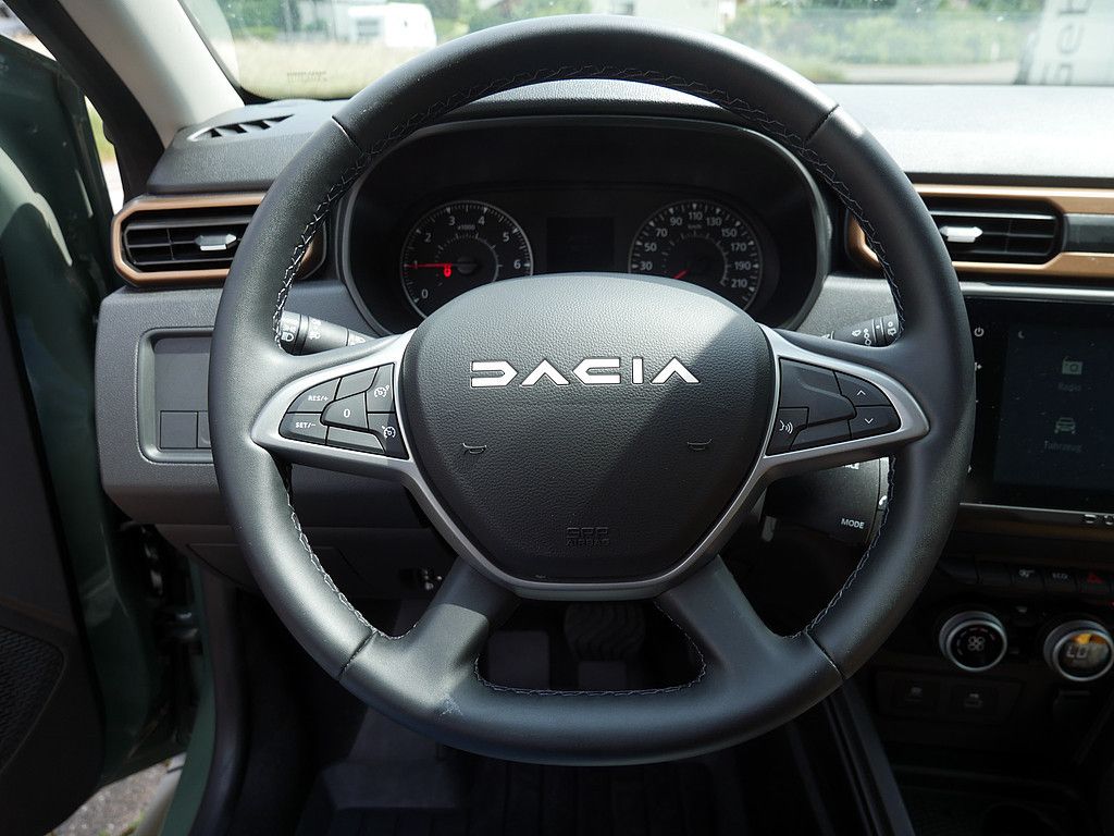 Dacia Duster Extreme TCe 150 EDC 2WD - Samsaru's Car Outlet