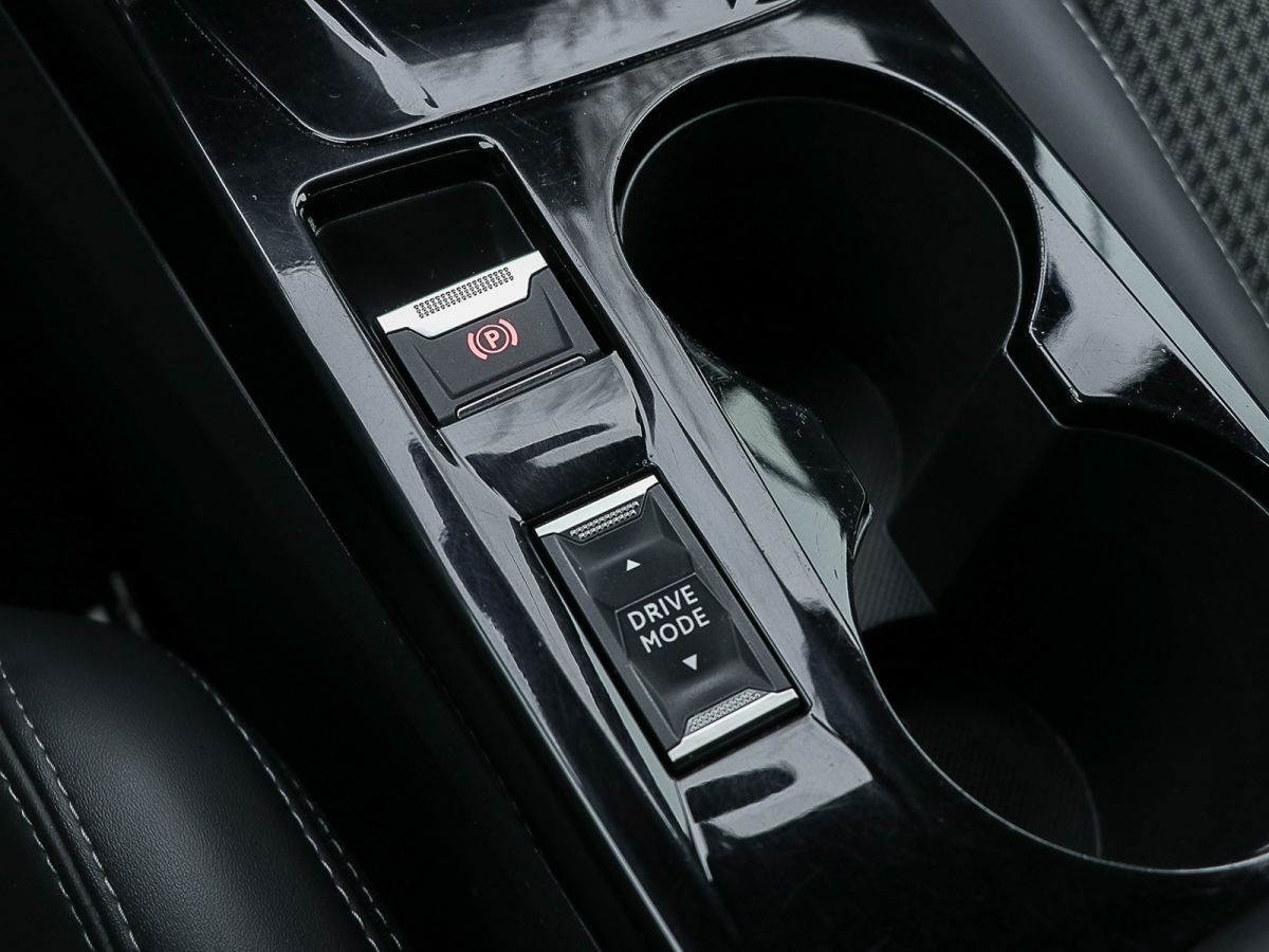 Peugeot 208 e- GT - Samsaru's Car Outlet