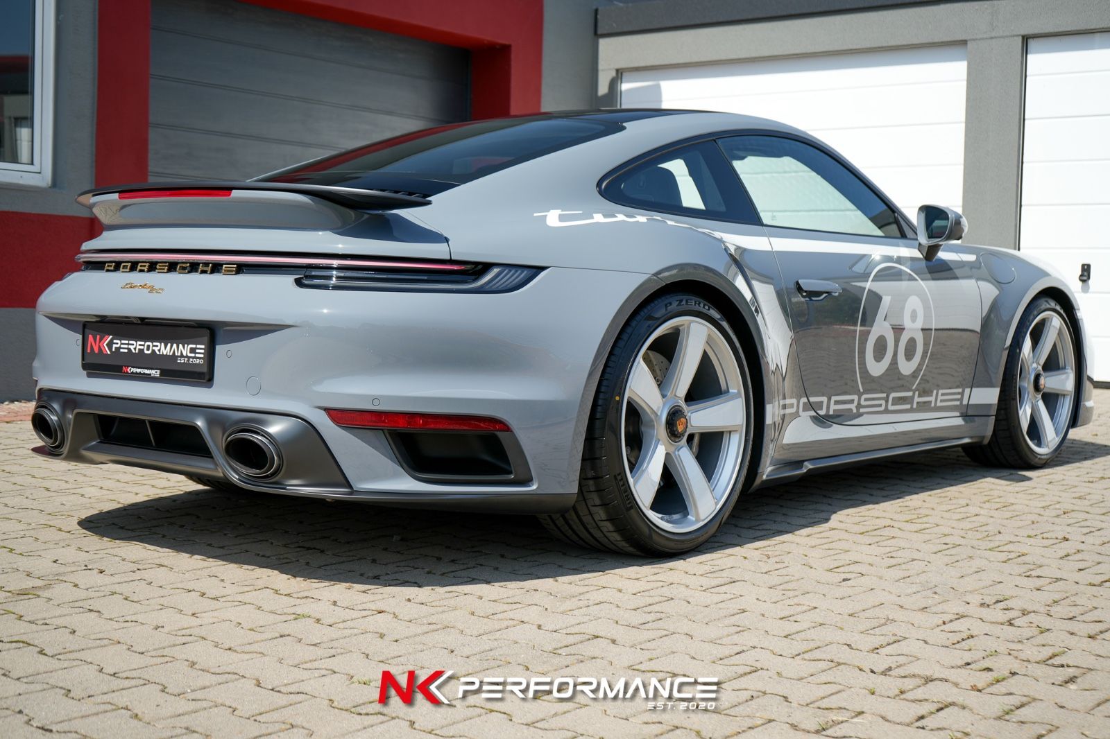 Porsche 992 Turbo 50 Jahre/ HERITAGE / ARKTIKGRAU