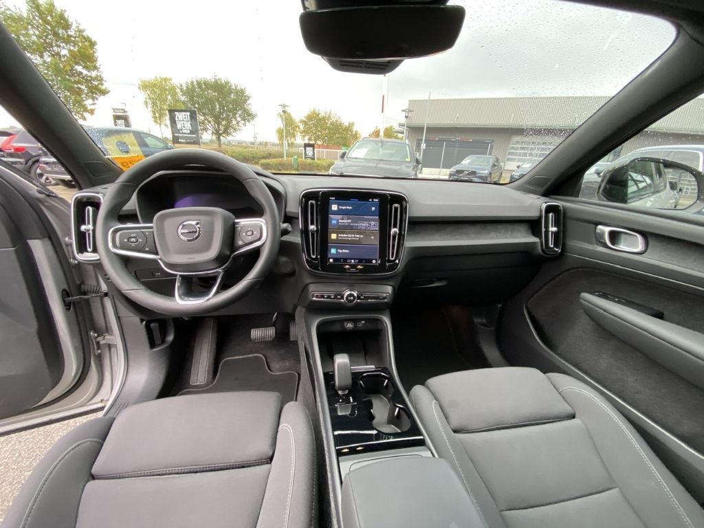 Volvo XC40 Plus Recharge Pure Electric StandHZG AHK Di