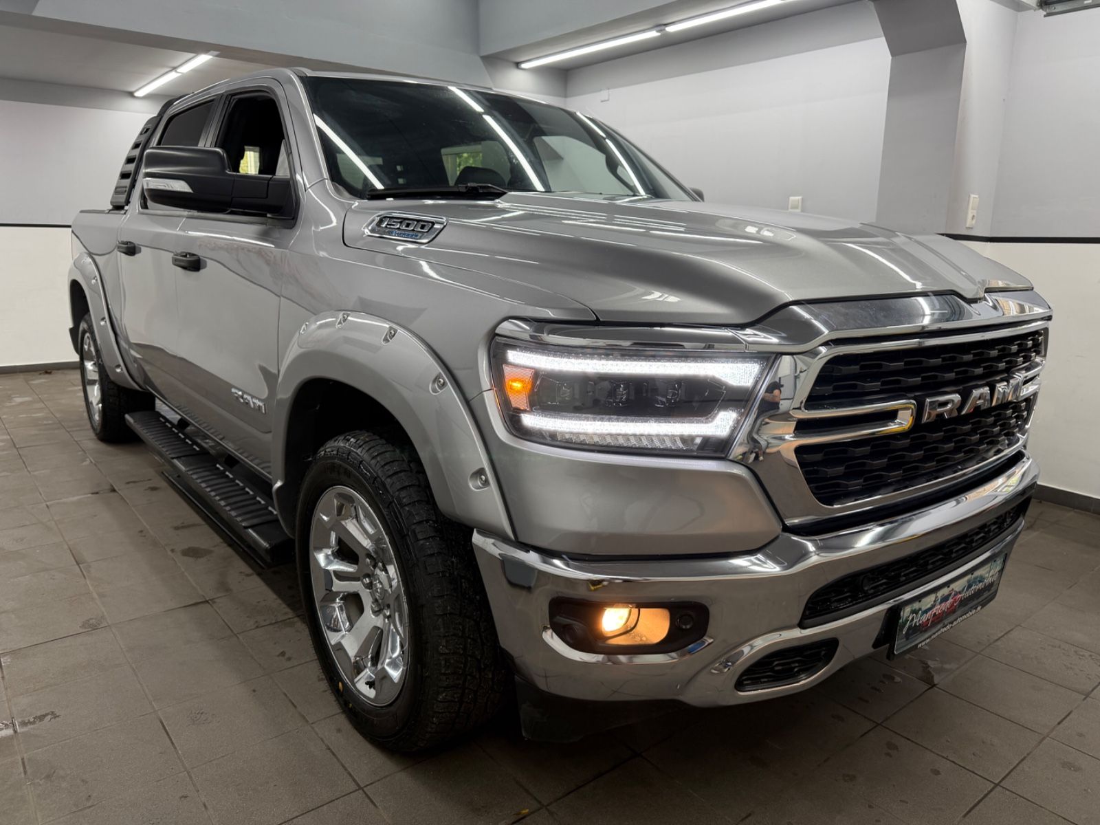 Dodge RAM 1500 5.7 4x4 eTORQUE Bigh. Crew./12"Display/