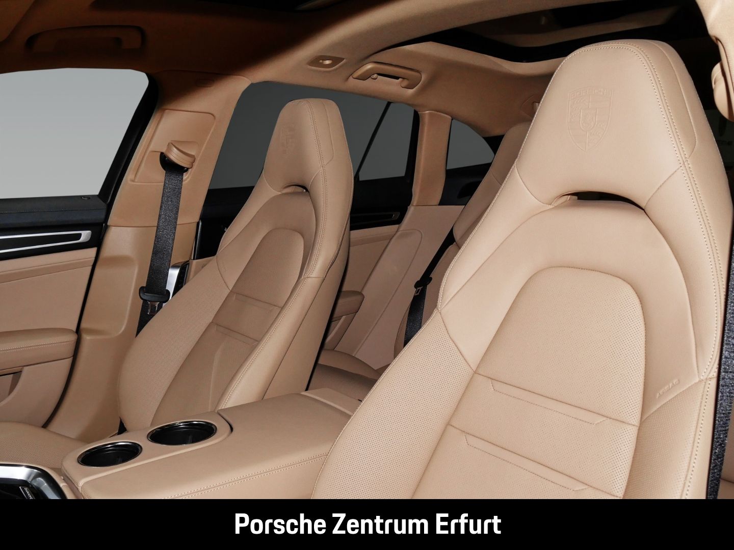Porsche Panamera 4 E-Hybrid ST Platinum Edition