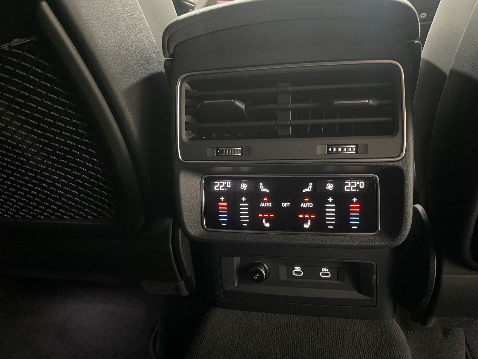 Audi RSQ8/Keramik/Carbon/Pano/RS-Dynm-Pkt/APR-720PS