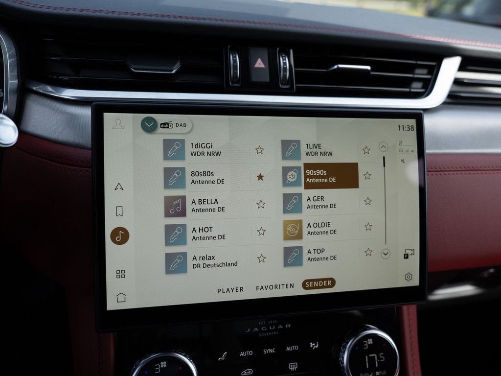 Jaguar F-Pace P400e AWD R-Dynamic S ACC HUD 360° PANO