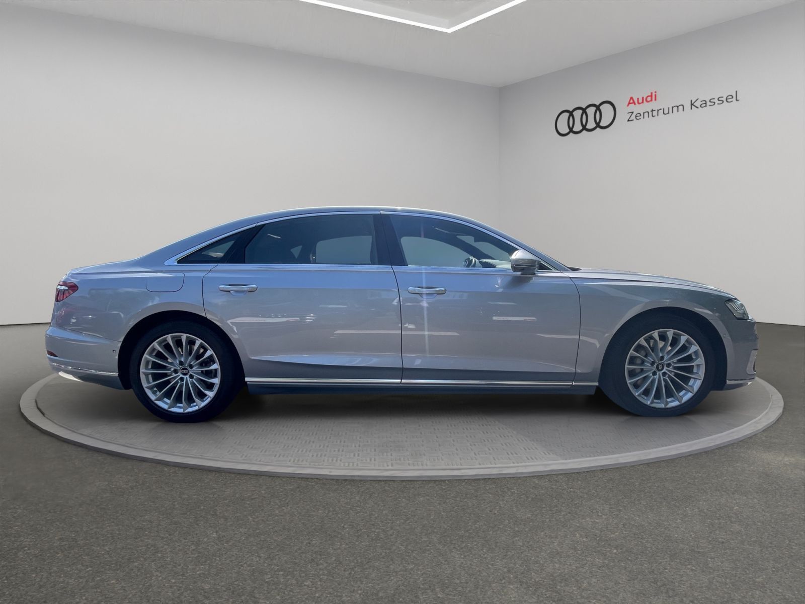 Audi A8 Lang 50 TDI qu. - Samsaru's Car Outlet