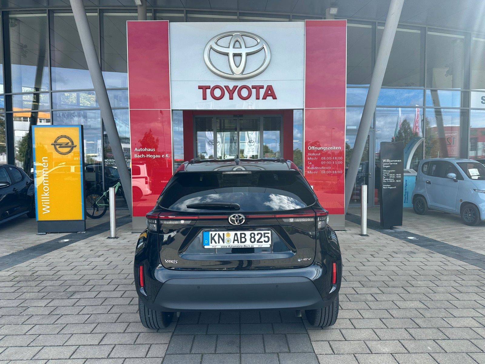 Toyota Yaris Cross Hybrid Team Deutsch. SAFETY+WINTER