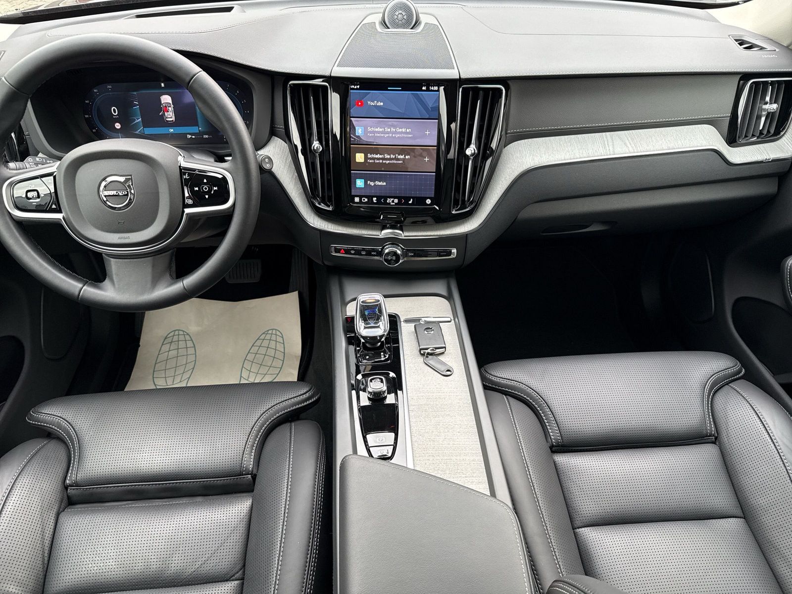 Volvo XC60 B5 Ultra Dark AWD !!! VOLLAUSSTATTUNG !!!