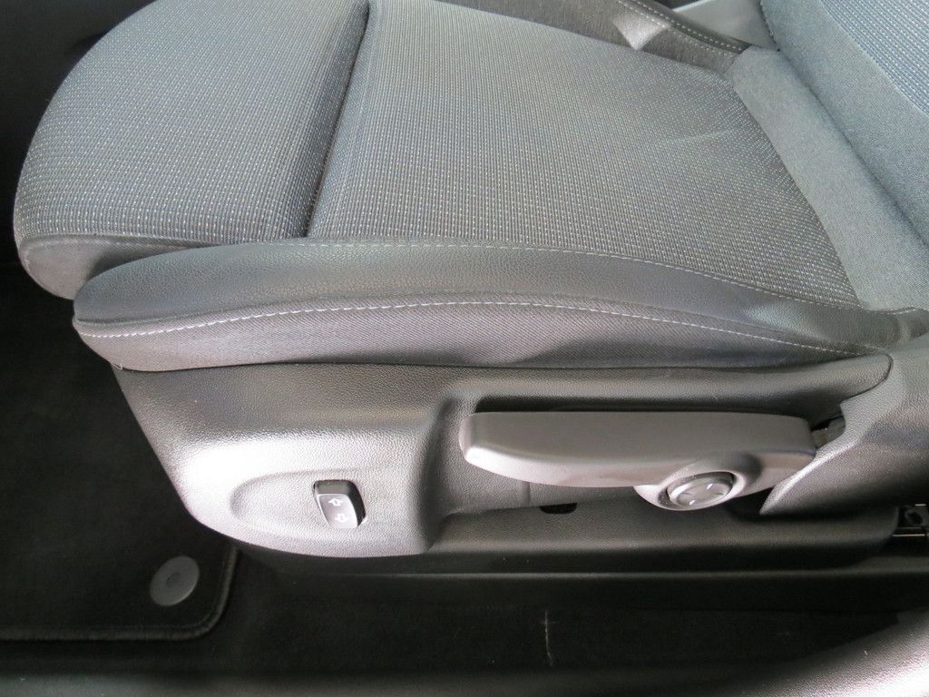 Opel Crossland 1.5 Diesel Elegance - Samsaru's Car Outlet