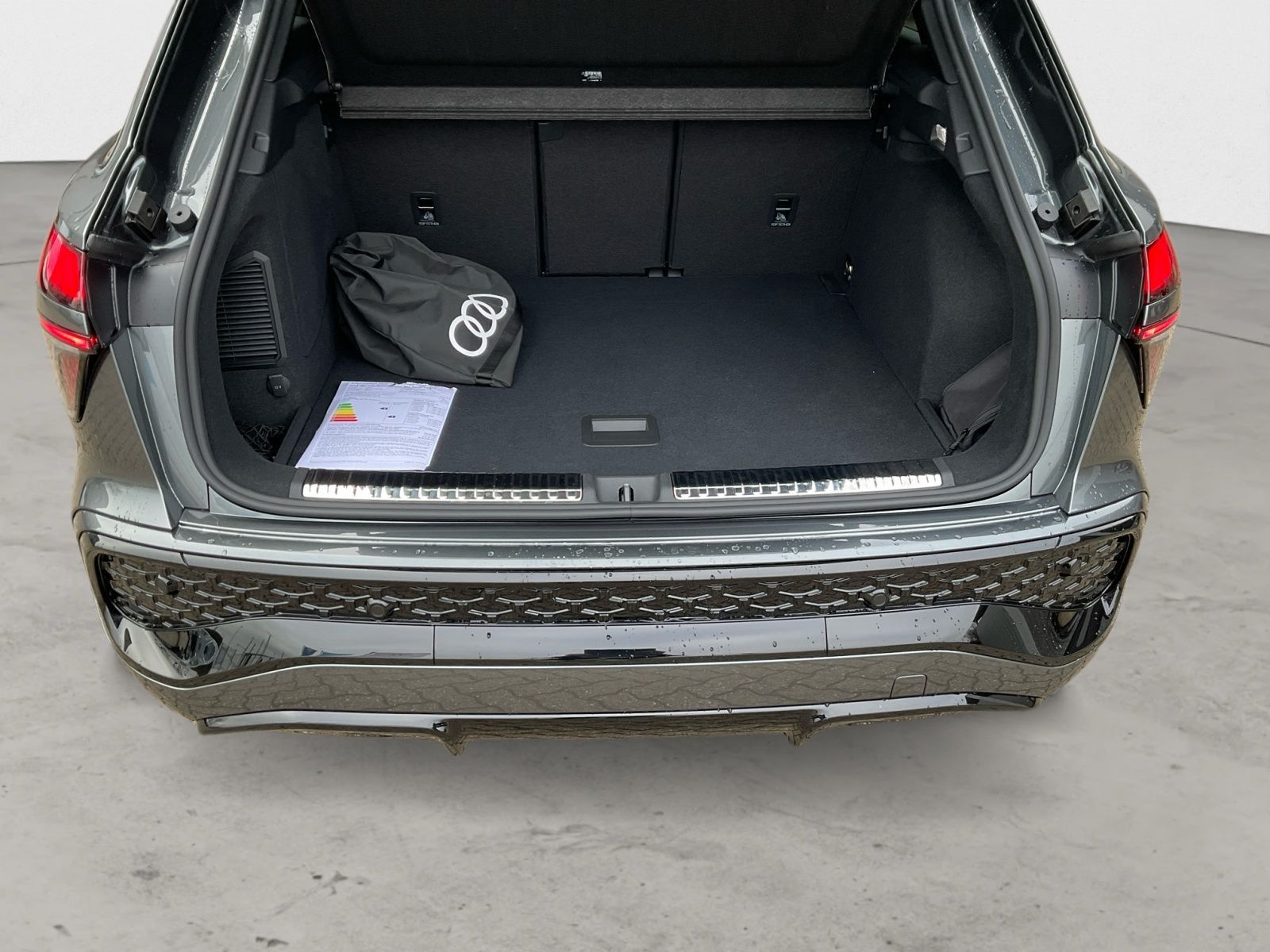 Audi Q3 SUV e-hybrid S line AHK MATRIX HeadUp SONOS