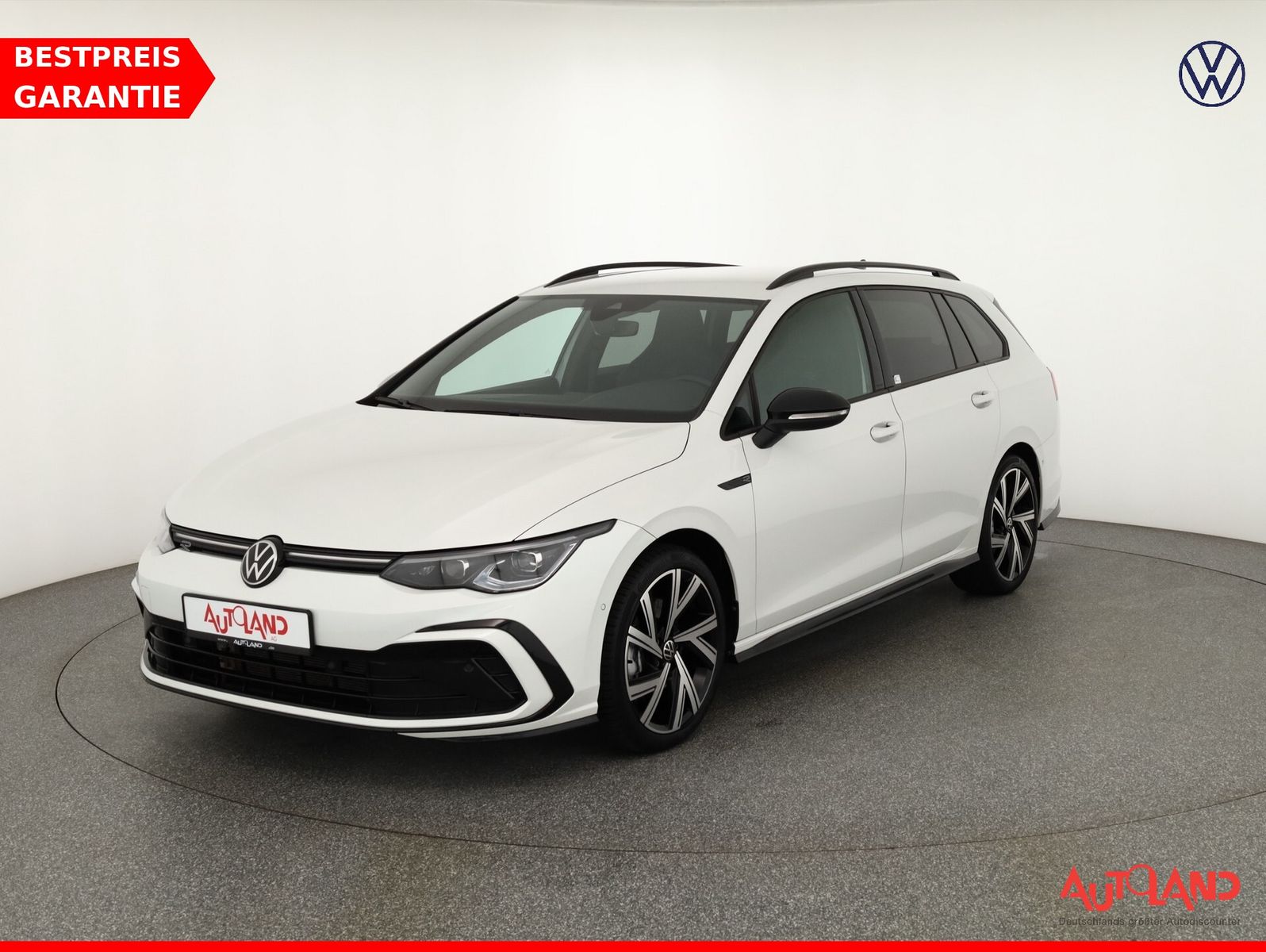 Volkswagen Golf VIII Variant 2.0 TSI DSG R-Line - Samsaru's Car Outlet