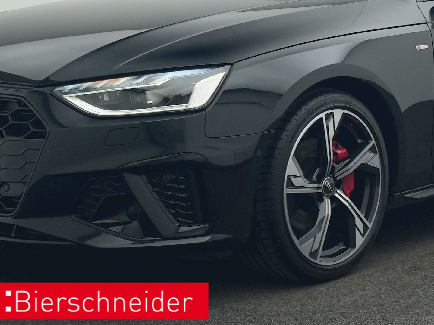 Audi A4 Av. 40 TFSI S-tronic qu s-line BLACK EDITION