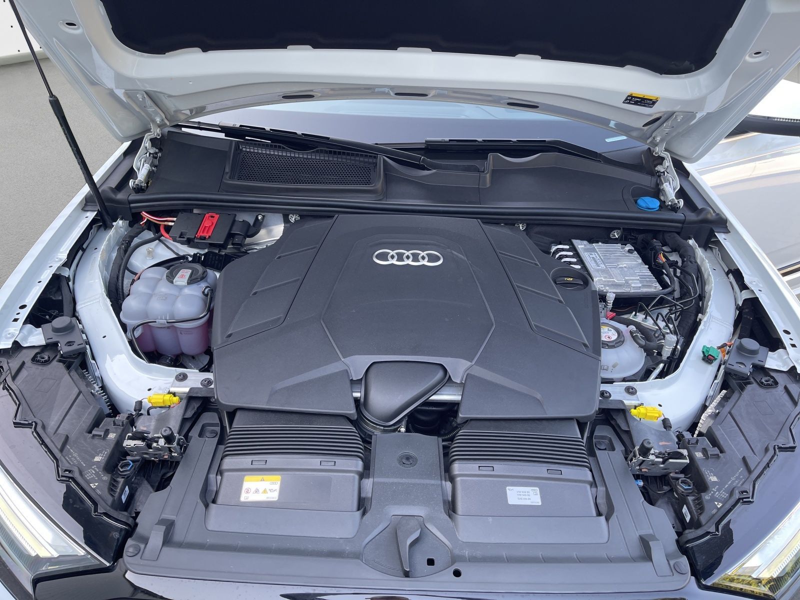 Audi Q7 55 TFSIe quattro S-LINE*NAVI*MATRIX*OPTIK-PAK
