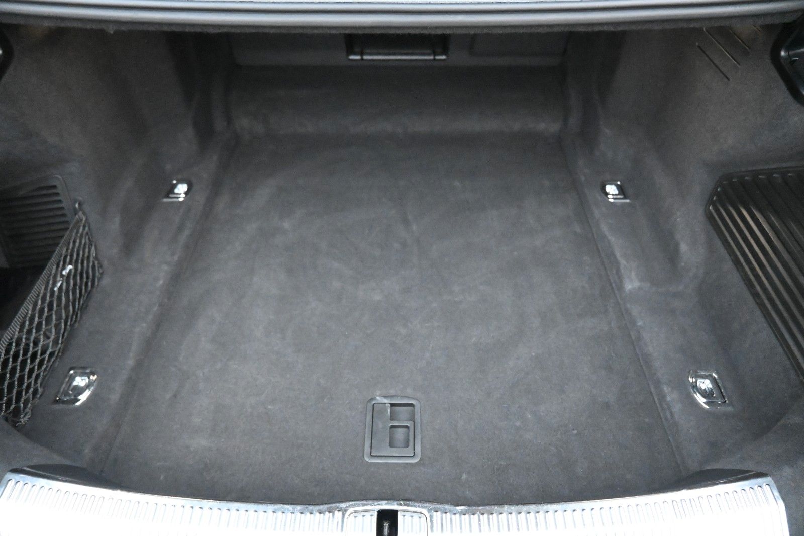 Audi A8 50 TDI quattro - Samsaru's Car Outlet