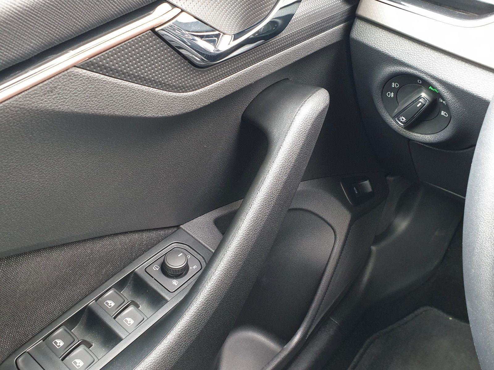 Skoda Kamiq Style - Samsaru's Car Outlet